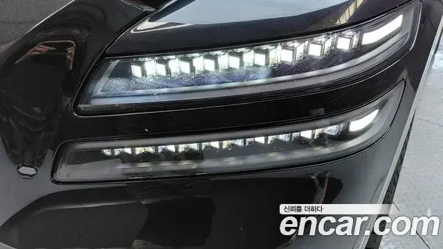 Genesis GV80 2023 — ფოტო 7/33