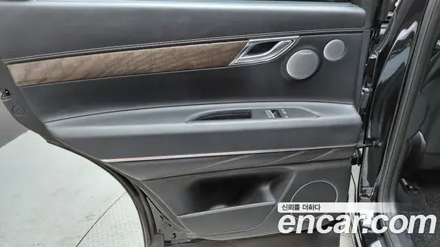 Genesis GV80 2023 — ფოტო 14/33