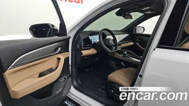 Renault Samsung Grand Koleos 2025 — Photo 12/35