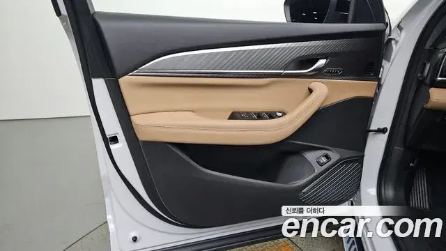 Renault Samsung Grand Koleos 2025 — Photo 22/35