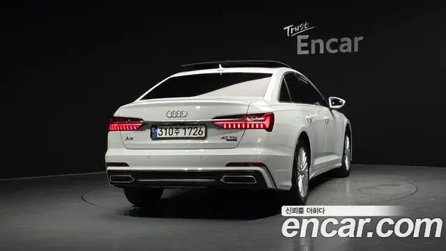 Audi A6 2020 — ფოტო 35/38