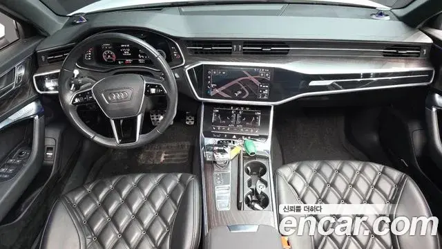 Audi A6 2020 — ფოტო 17/38