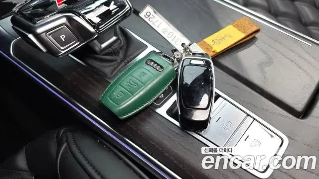 Audi A6 2020 — ფოტო 26/38