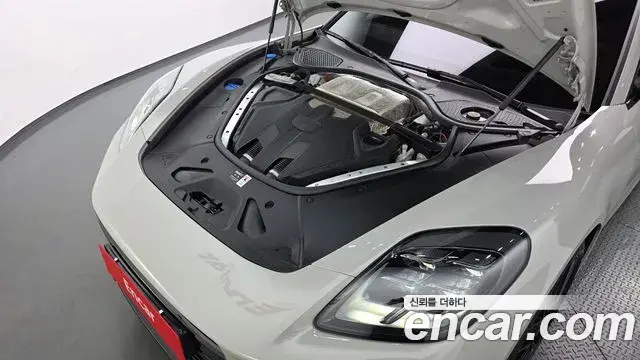 Porsche Panamera 2025 — Photo 10/20