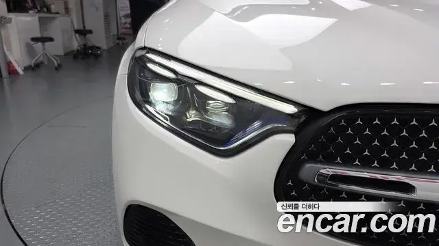 Mercedes-Benz GLC-Class 2024 — Photo 14/31