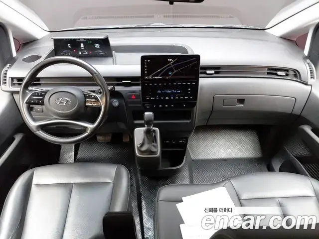 Hyundai Staria 2021 — Фото 7/20