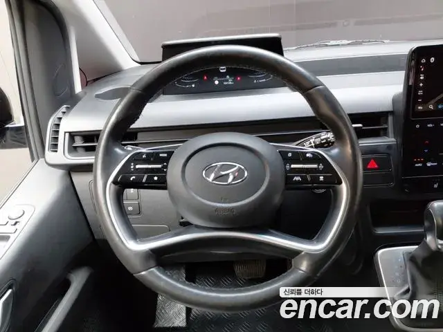 Hyundai Staria 2021 — Фото 13/20