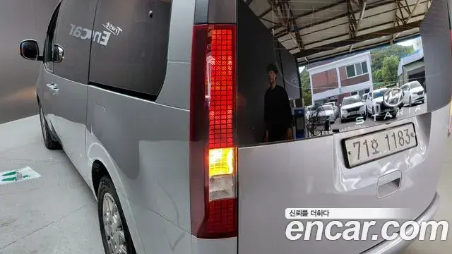 Hyundai Staria 2021 — Photo 3/31