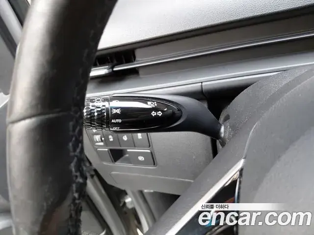 Hyundai Staria 2021 — Photo 9/31