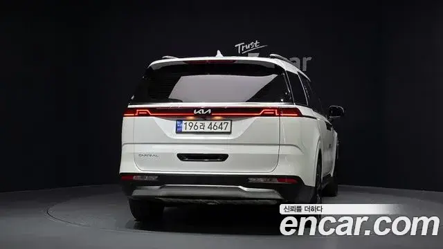 Kia Carnival 2023 — Фото 4/20