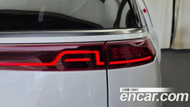 Kia Carnival 2023 — Şəkil 2/34