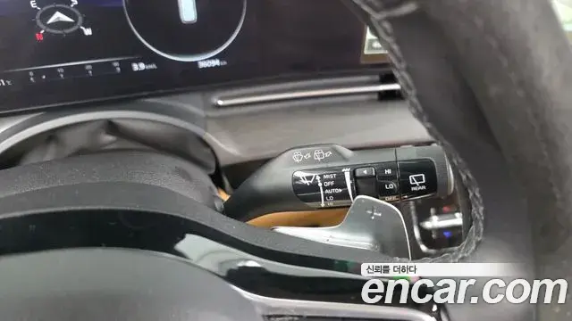 Kia Carnival 2023 — Şəkil 15/34