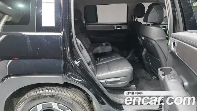 Hyundai Santa Fe 2025 — Фото 12/20