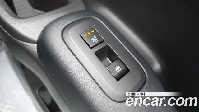 Hyundai Santa Fe 2025 — Фото 19/20
