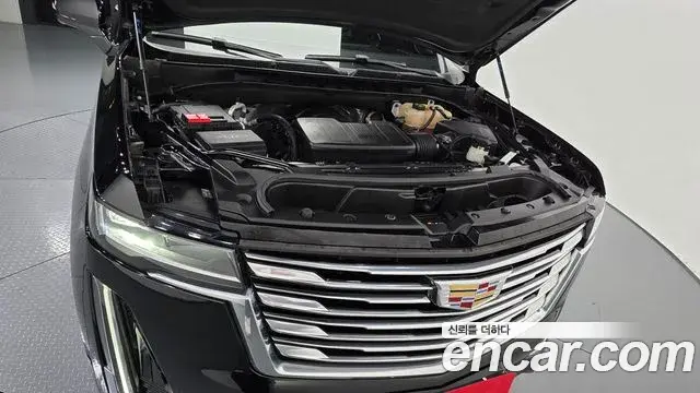 Cadillac Escalade 2022 — Photo 2/20