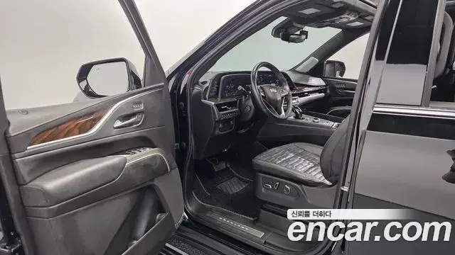 Cadillac Escalade 2022 — Photo 9/20