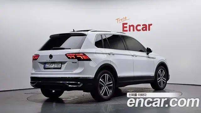 Volkswagen Tiguan 2023 — Şəkil 14/33