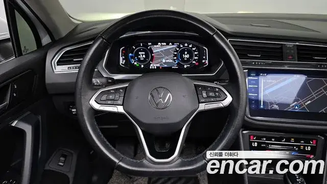 Volkswagen Tiguan 2023 — Şəkil 21/33