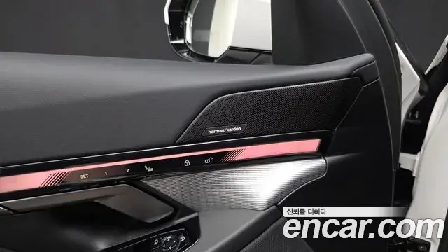 BMW 5 Series 2026 — ფოტო 32/35