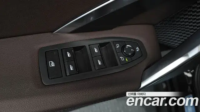 BMW X1 2023 — Şəkil 27/33