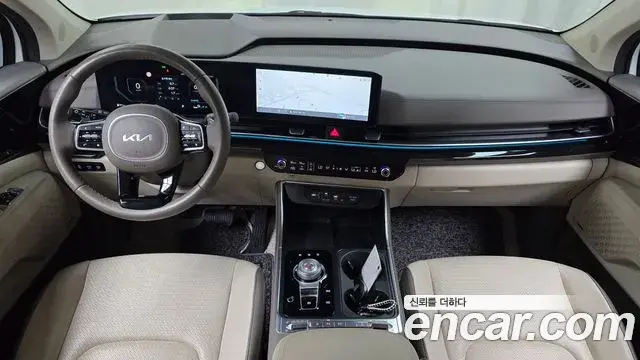 Kia Carnival 2024 — ფოტო 23/39