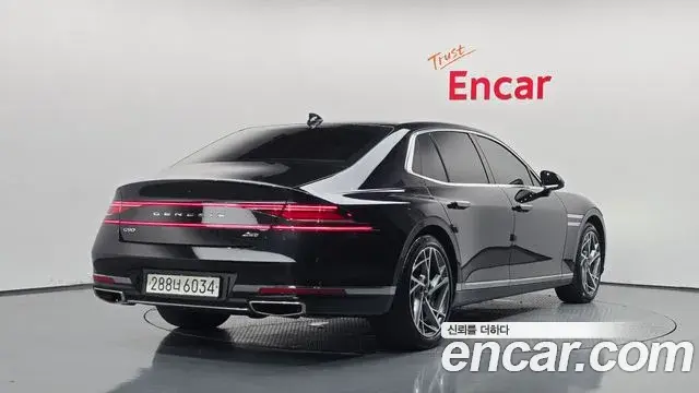Genesis G90 2022 — Photo 12/39