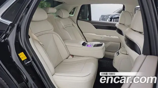 Genesis G90 2022 — Photo 11/39