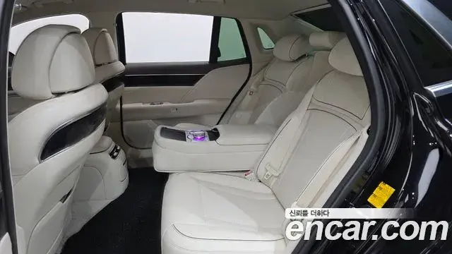 Genesis G90 2022 — Photo 6/39