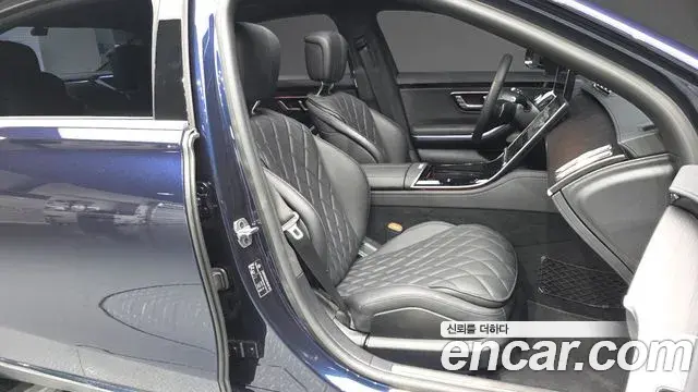 Mercedes-Benz S-Class 2022 — Photo 11/20