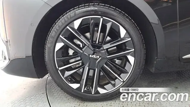 Kia K8 2025 — Şəkil 5/36