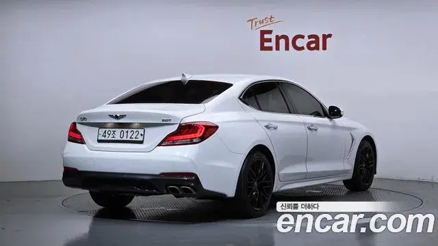 Genesis G70 2019 — ფოტო 15/20