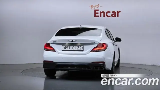 Genesis G70 2019 — ფოტო 7/20