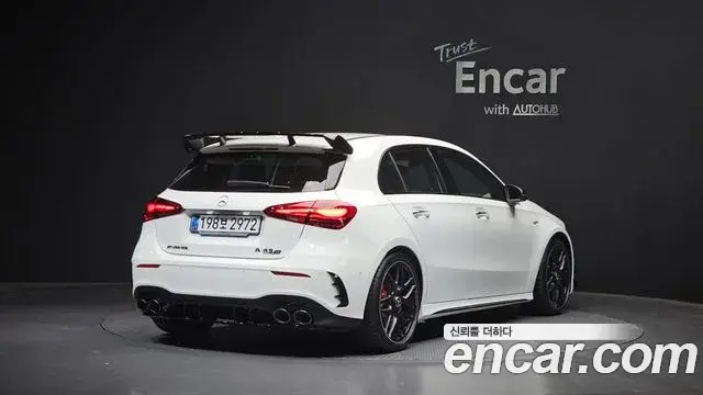 Mercedes-Benz A-Class 2025 — ფოტო 8/30