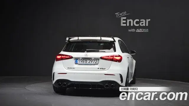 Mercedes-Benz A-Class 2025 — ფოტო 1/30