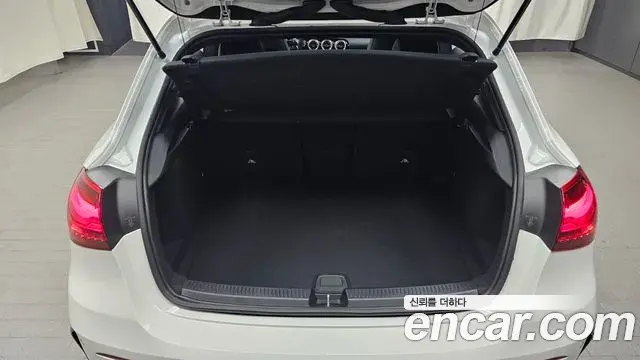 Mercedes-Benz A-Class 2025 — ფოტო 19/30