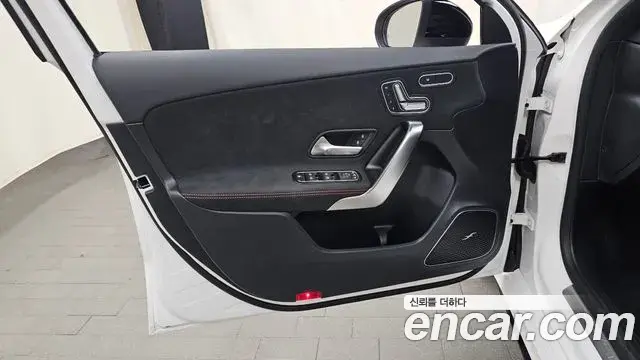Mercedes-Benz A-Class 2025 — ფოტო 2/30