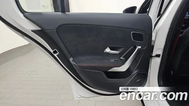Mercedes-Benz A-Class 2025 — ფოტო 17/30