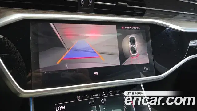 Audi A7 2021 — Фото 13/20