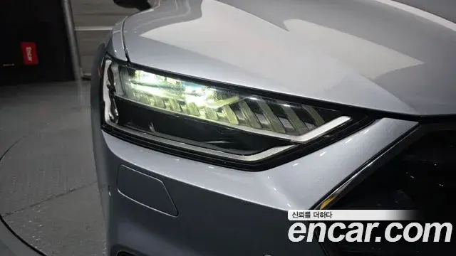 Audi A7 2021 — Photo 21/34