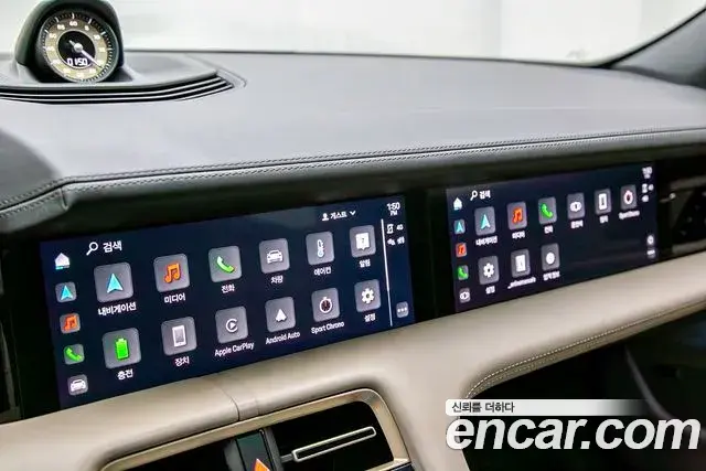 Porsche Taycan 2021 — Photo 20/20