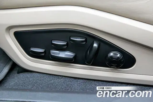 Porsche Taycan 2021 — Photo 8/20