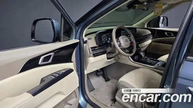 Kia Carnival 2021 — Photo 10/20