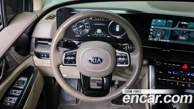 Kia Carnival 2021 — Photo 13/20