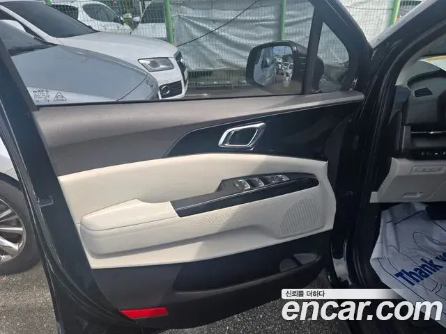 Kia Carnival 2021 — Фото 9/20