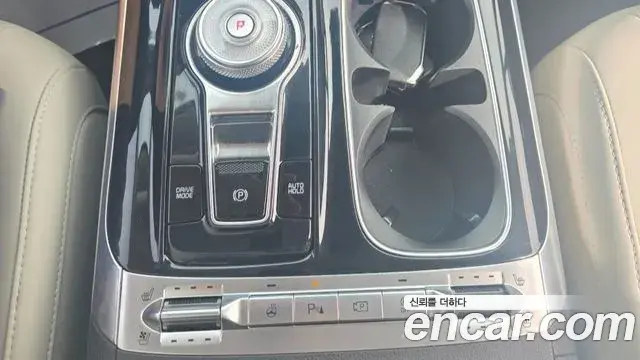 Kia Carnival 2021 — Фото 15/20
