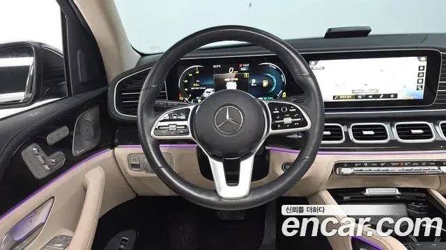 Mercedes-Benz GLE-Class 2023 — ფოტო 19/20