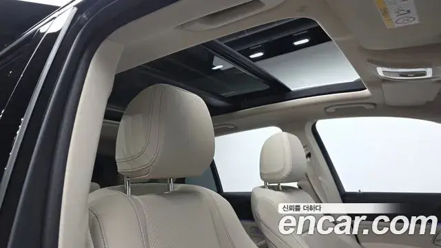 Mercedes-Benz GLE-Class 2023 — ფოტო 16/20