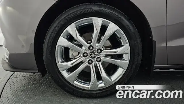 Toyota Sienna 2022 — Photo 5/38