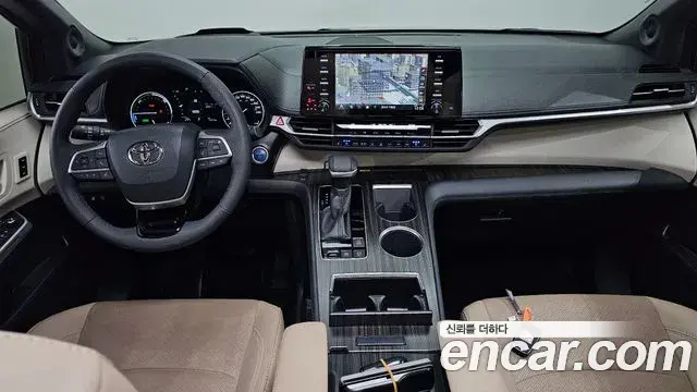 Toyota Sienna 2022 — Photo 24/38