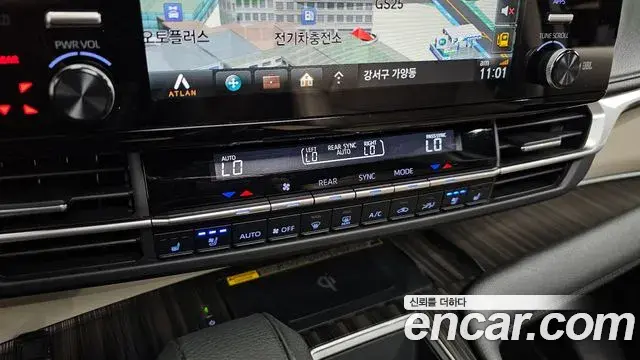 Toyota Sienna 2022 — Photo 34/38